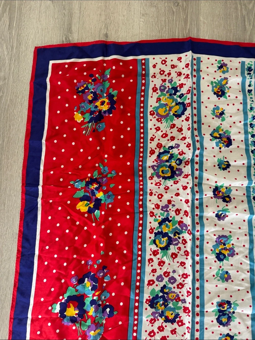 Vtg Honey 100% Silk Scarf 30x30